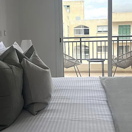 Phaedrus Living Avenue Appartement Paphos